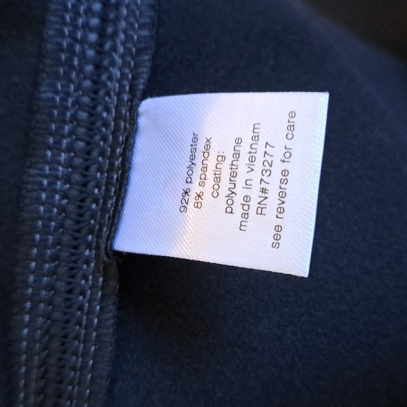 Black polyurethane coated skirt, size 18/34, Elizabeth and James - Picture 5 of 5